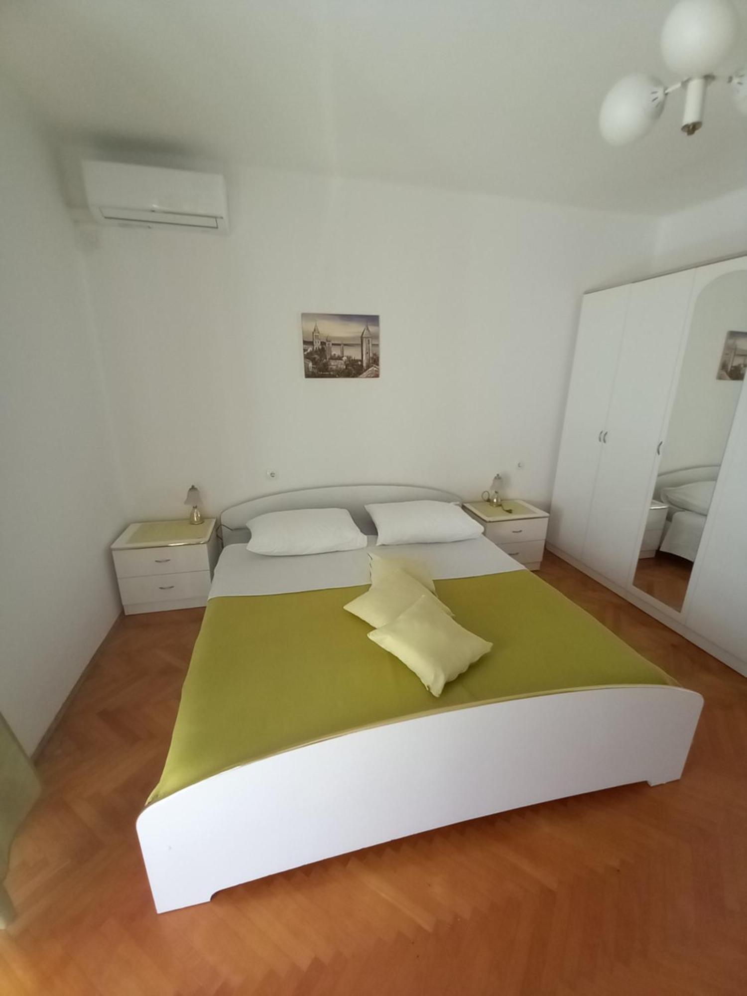 Sobe Sotic Bed & Breakfast Rab Town Room photo